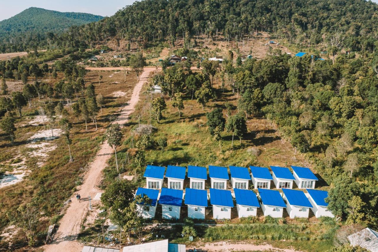 Malibu Hostel Koh Rong Island Exterior photo